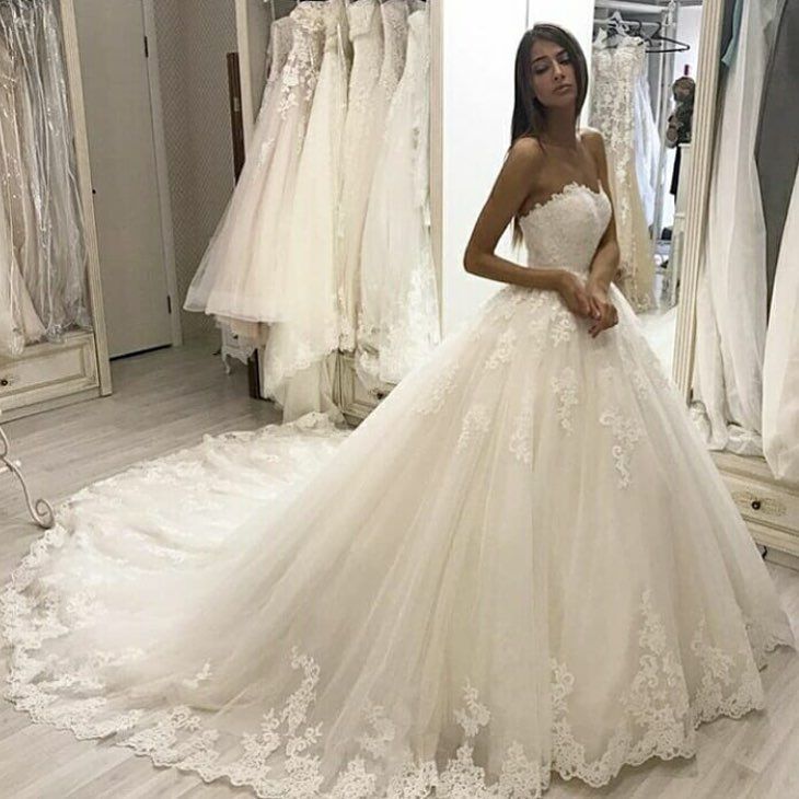 Vintage Lace Ball Gown Wedding Dresses 2019 Corset Plus Size Arabic