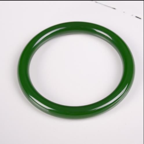 round jade bangle