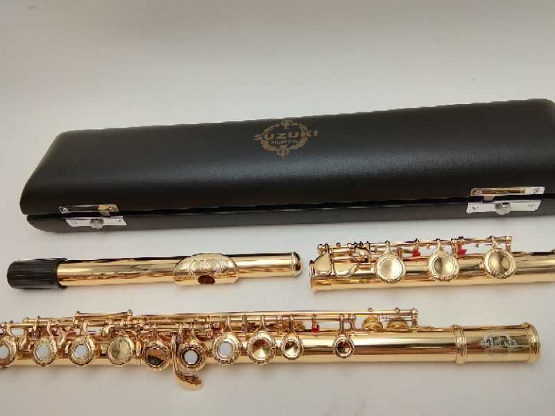 2020 SUZUKI Intermediate Gold Plated Flute Professional Engraved Floral
