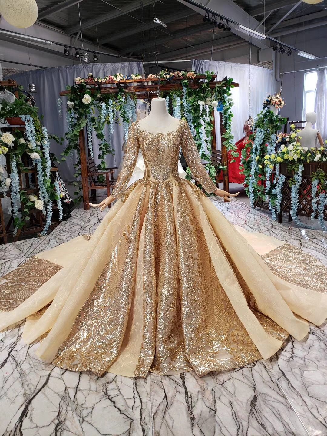 100 Real Wedding Dress Luxury Gold Sequins Appliques Cathedral Train