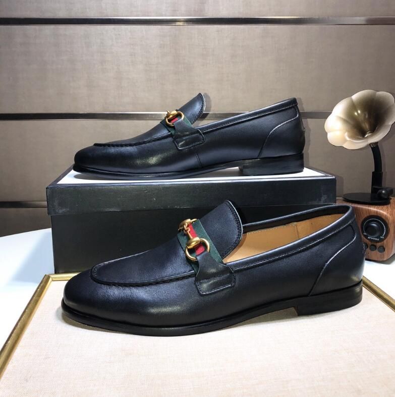 Mens Designer Luxury Shoes Genuine Leather Men Shoes Soft Moccasins