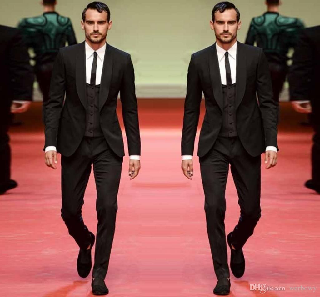 black outfit for wedding men