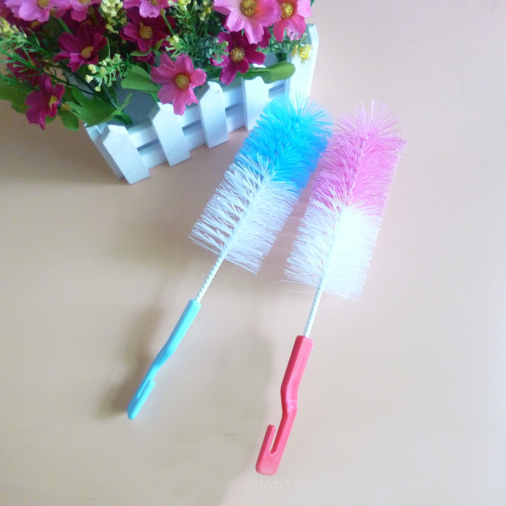 2020 Wholesale Food Grade Baby Milk Bottle Cleaning Brush With Hook Mix