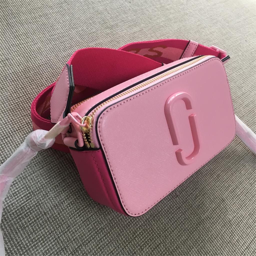 2019 New Camera Bag Wide Shoulder Strap Letter Small Square Bag Leather