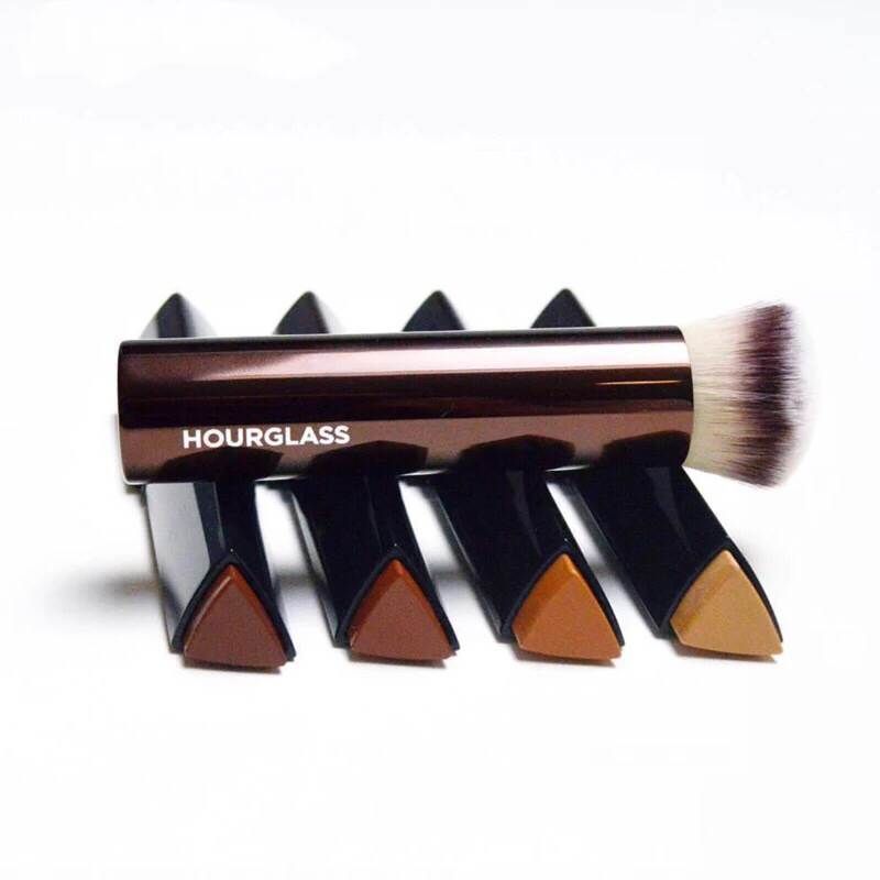 Hourglass Vanish Seamless Finish Foundation Brush With Cover Metal