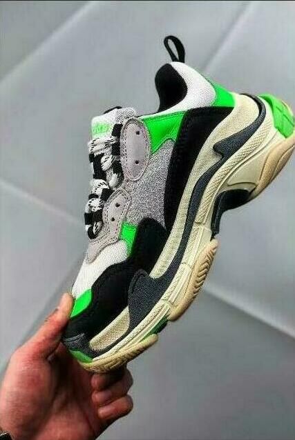 skechers triple s