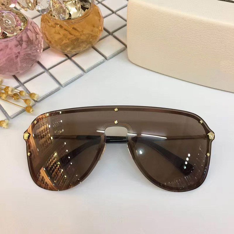 black mirror medusa sunglasses