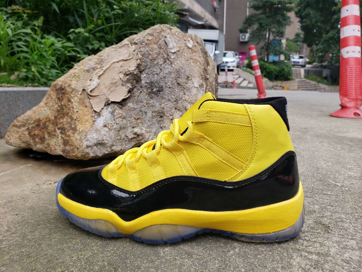 black and yellow 11s