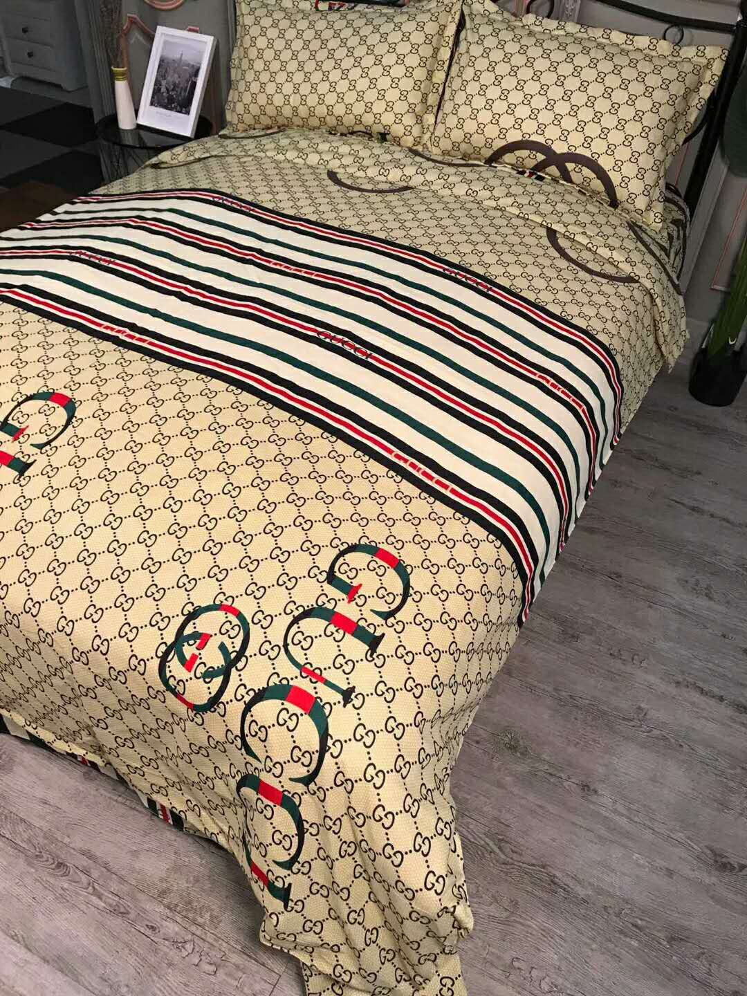 Brand Design Letter Home Bedding Set Bed Sheets Bed Comforters Set Queen King Sizze Bedding Duvet Cover Bed Sheet