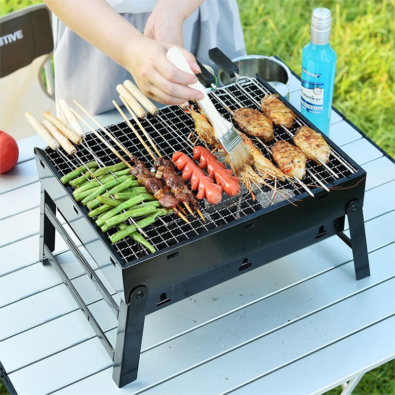 2020 Hot Sale Portable Barbecue Grill Simple Charcoal Grill Perfect