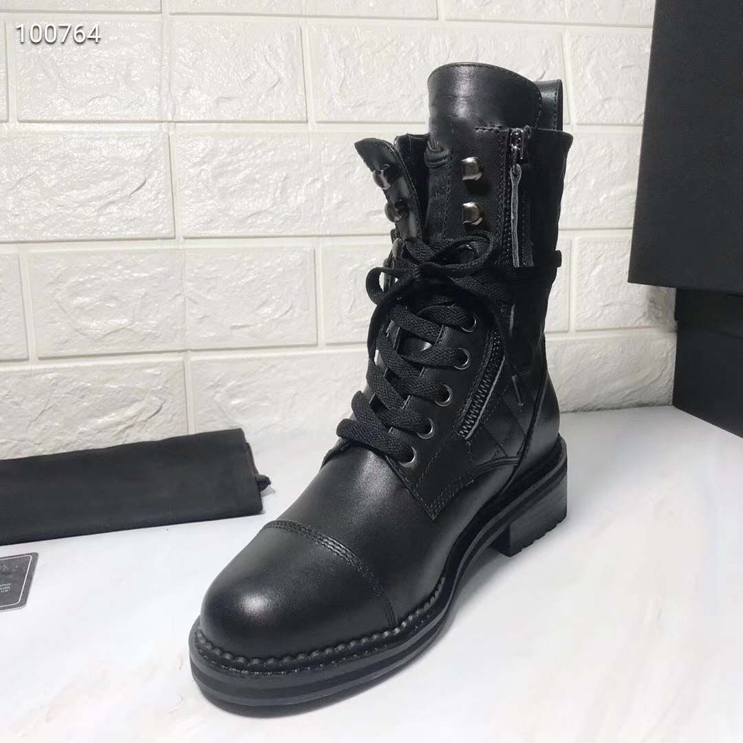 Designer Women's Boots, Luxury Women's Diamondshaped Boots, Star