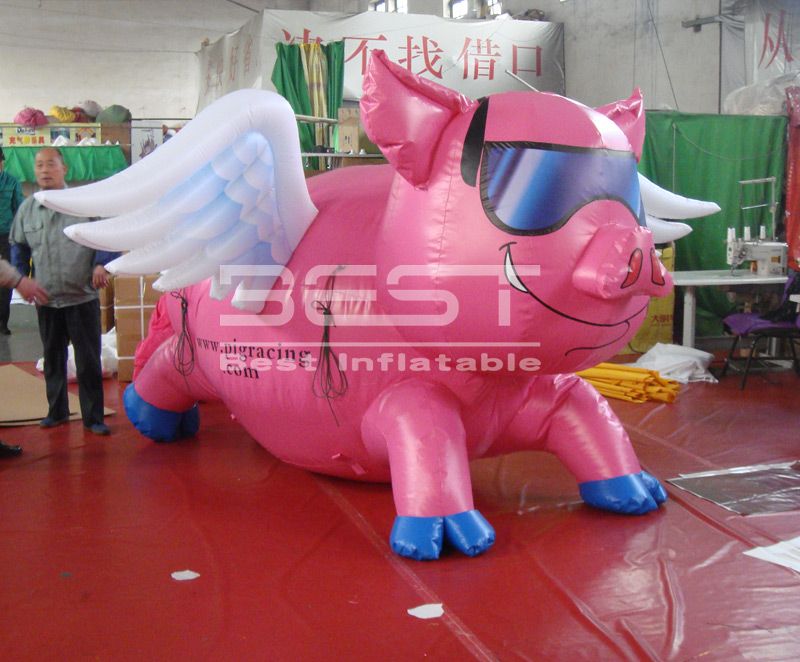 giant inflatable pig