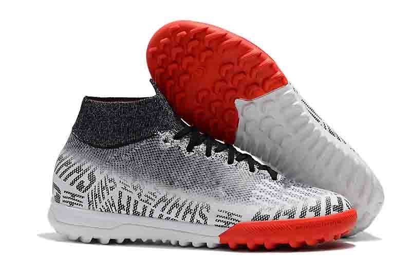 scarpe di ronaldo bianche