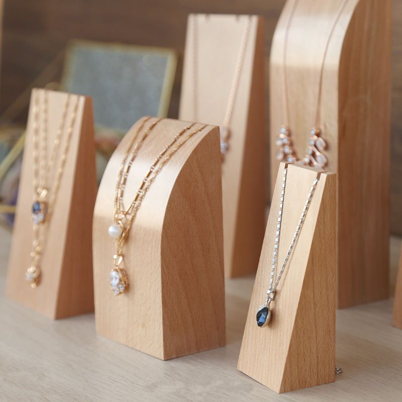 2021 Luxury Wood Jewelry Necklace Display Stand Jewellery Displays