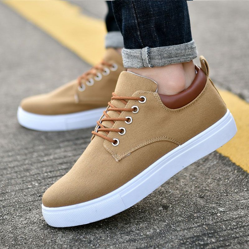 2020 Wholesale Men Fashion Canvas Sneakers Black White