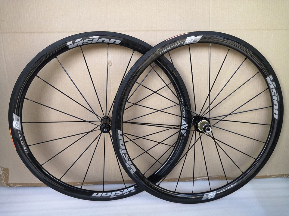700c 23