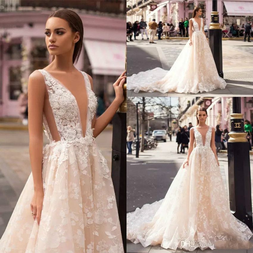 Robes De Mariée Rustiques De Designer Champagne Une Ligne Deep Plugging Dentelle Appliquée Robe De Mariée Bohème Sexy Long Train Voir à Travers La