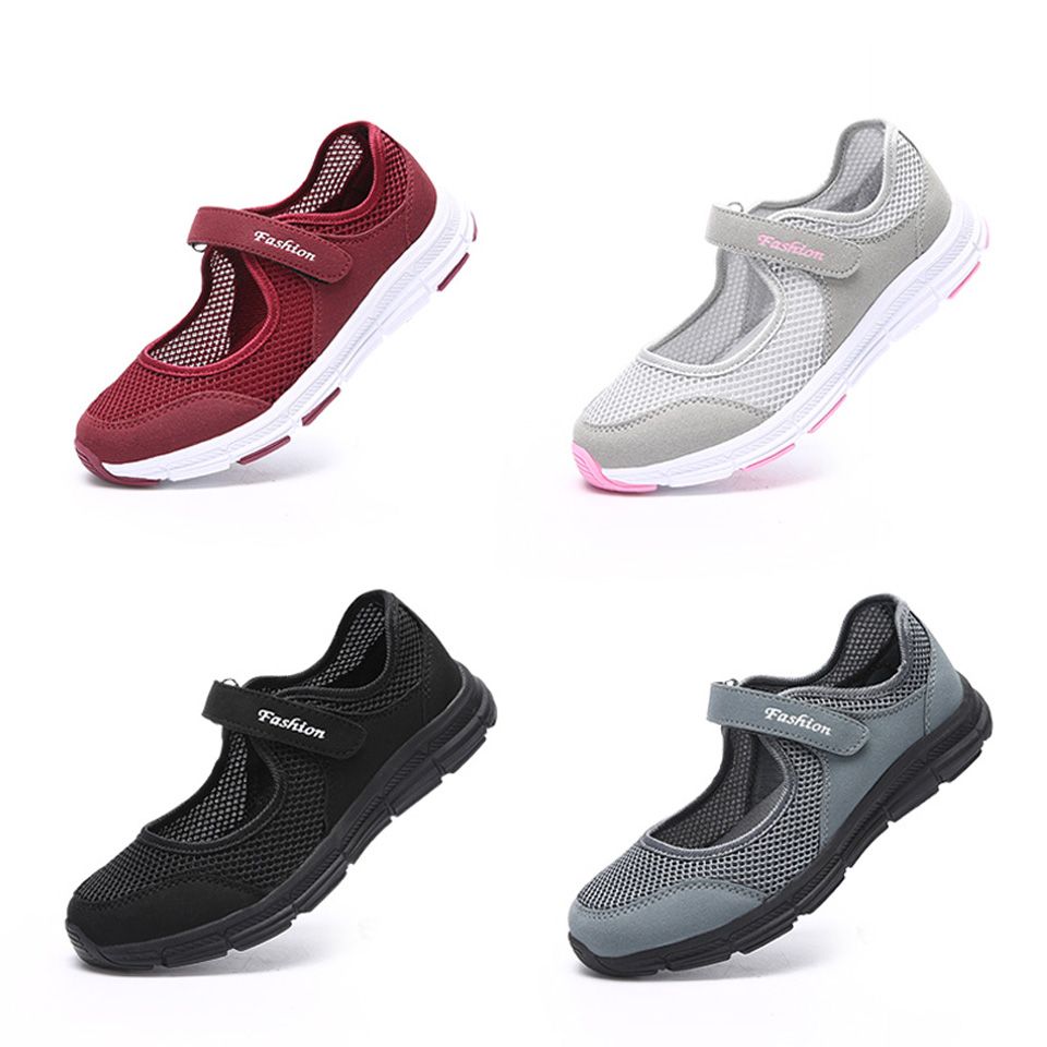 nike flat shoes womens