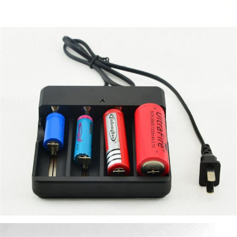 Universal 4 Slot EU Plug Battery Batteries Charger for 3.7V 4x18650 Rechargeable