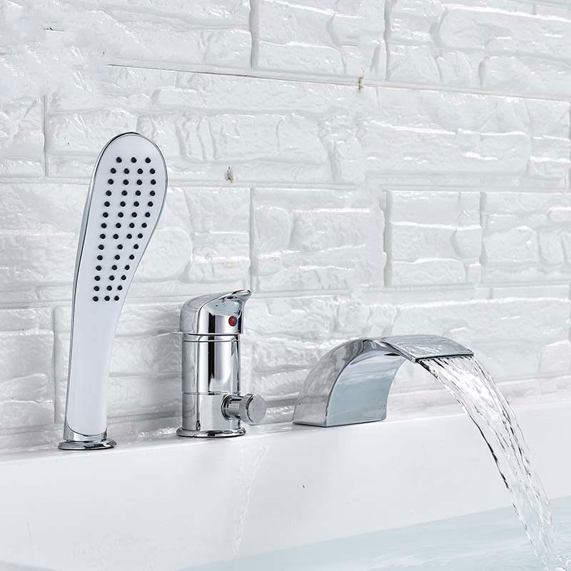 Bright Chrome Waterfall Spout Tub Mixer Faucet Single Handle Deck Mounted Side Bathtub With Pull Out Handshower