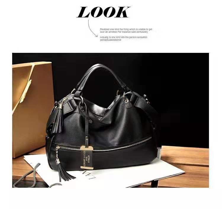 Designer Top Fashion Handbag, S Quality, Luxurious Yet Stylish, Size