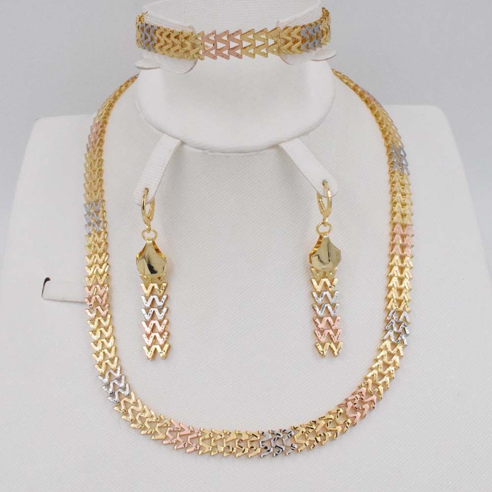 Acheter Nouveau Haute Qualité Dubaï Ensemble De Bijoux Dubaï Or Mariage Nigérian Ensembles De Bijoux Africains Parure Bijoux Femme De $41.09 Du Dushijewelry