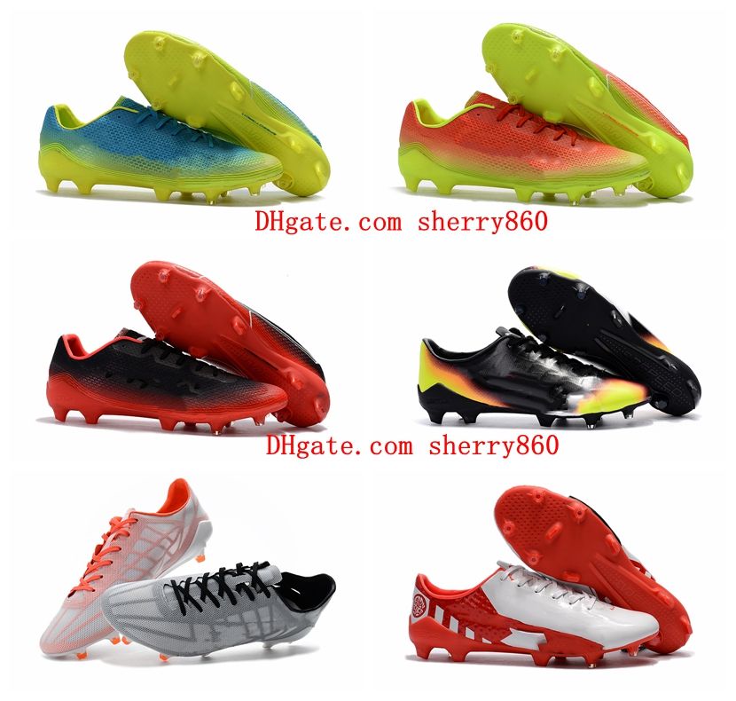 scarpe chiodate da calcio