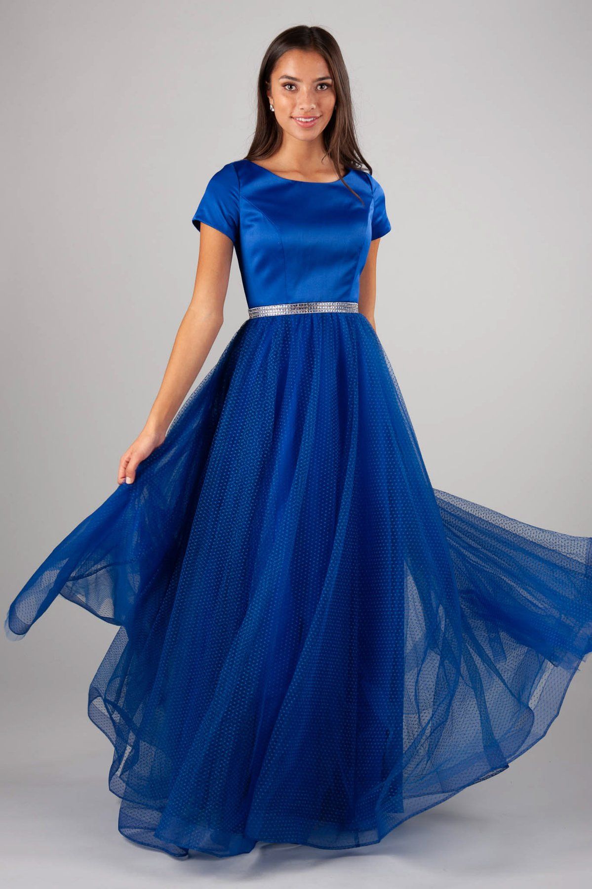 modest prom outfits