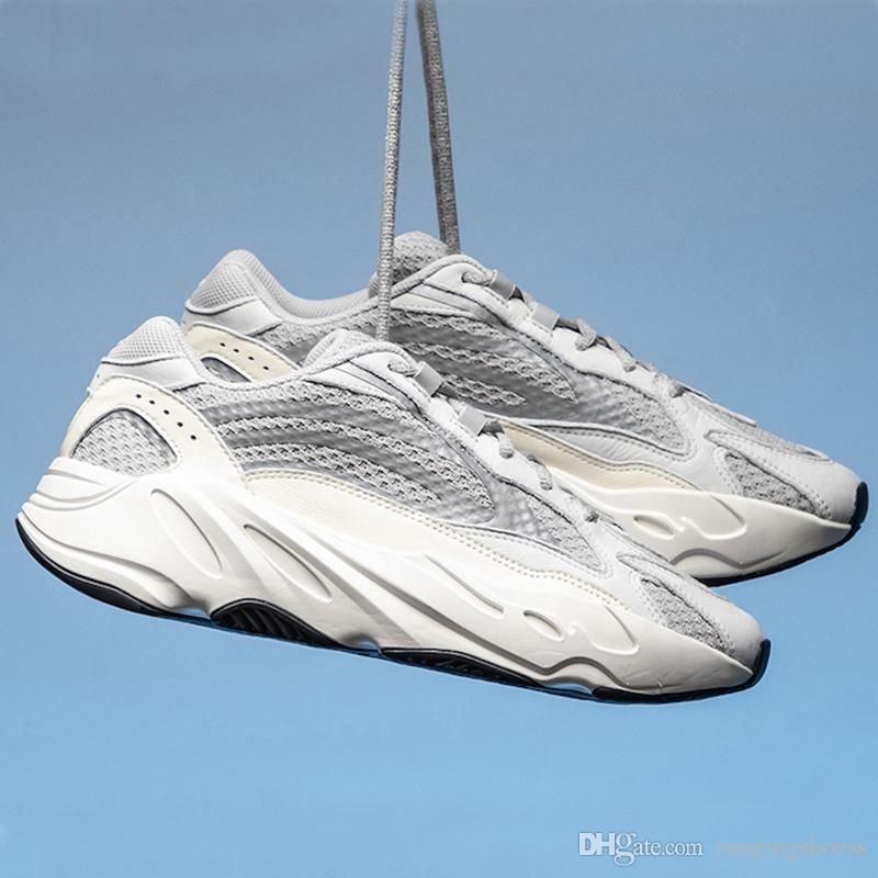 adidas yeezy 700 argento e bianche