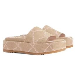 Platform Sandy Beach Sandales imprimées Floral Fashion Summer Slippers Chaussures de haute qualité