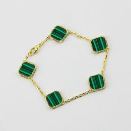 Bracelets de charme de mode de créateur de trèfle de luxe de haute qualité pour filles femmes bracelet de marque en or 18 carats argent noir blanc rouge vert avec boîte-cadeau
