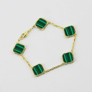 Hoge kwaliteit luxe klaver designer mode bedelarmbanden voor meisjes vrouwen 18K goud zilver zwart wit rood groen merk armband met geschenkdoos