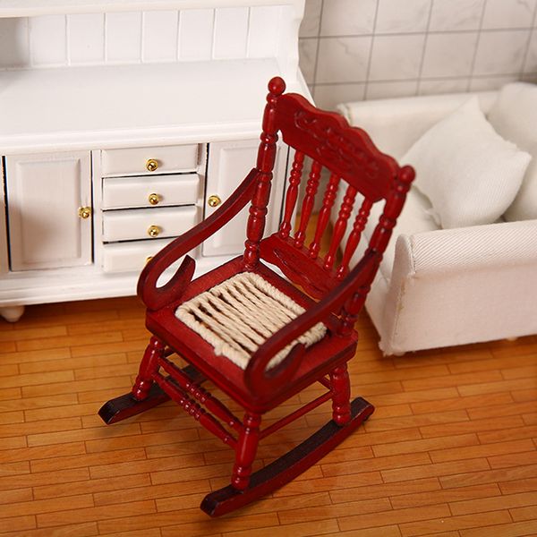 1/12 Dollhouse Miniature en bois mini chaise à bascule Modèle Accessoires de meubles pour poupée pour enfants