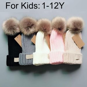 1-12Y Kinderen Warme Wintermutsen Designer Beanie Emmer Kerstmuts Bobble Gebreide Muts Beanie Hoeden voor Kinderen Skull Caps Letters Ingerichte Hoed 5 Kleuren