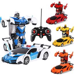 1 18 Robot électrique changeant RC Gesture Détection Télécommande Déformable Véhicule Robot Cool Rc Jouets pour Enfants Garçons Cadeau 220524