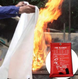 Couverture ignifuge d'urgence 1*1M, adaptée à une utilisation en extérieur, à la maison et à la cuisine, à l'école, à la cheminée, au support de barbecue, à la voiture, au bureau