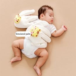 1 2 3 ans bébé doux apaisant oreiller à main Anti-peur pression surprend sac de riz Simulation paume de la mère apaisant sommeil du nourrisson 231229