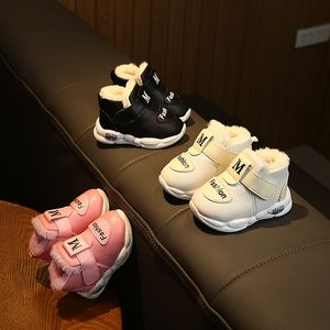 1-2 ans hiver bébé fille garçon enfant en bas âge en peluche chaussures en coton chaud Walker Nfant fond mou couture couleur baskets respirantes et antidérapantes