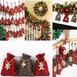 1-24 nombres de Noël Avent Calendrier en bois Pendant Bags-cadeaux de Noël Numéro d'étiquette Calendrier Compte à rebours Hanging Tags 2024 Nouvel An
