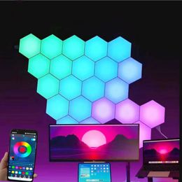 Lámpara LED Hexagonal sensible a la luz nocturna con Sensor táctil, 1-24 Uds., hexágonos modulares, decoración creativa, lámpara de pared