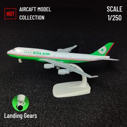 1 250 Metalen vliegtuigmodel Replica Eva Aviation B747 Vliegtuigen Proportie Miniatuur Art Decoratie Die Cast Aviation Collectible Toy 240514
