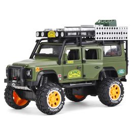 1/28 Simulação Land Rover Defender Alloy Off-Road Car Model Diecasts Toy Vehicles 6 Doors Can Be Open Light Sound Kids Gifts