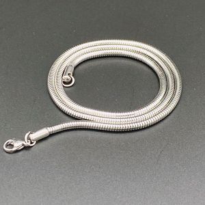 Chaînes de liaison d'os de serpent en acier inoxydable de différentes taille pour colliers de pendentif Fashion Men de la mode