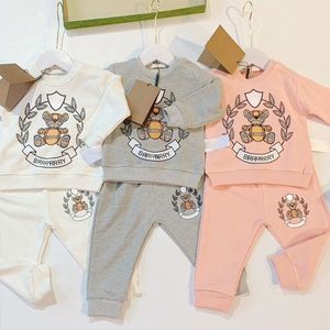 1-3 jaar Baby Hoodies sets Kinderkleding Sweatshirts kleine peuter Kledingset Designer Jongens Meisjes warm blauw roze grijs Outfits Trainingspak O4cT#