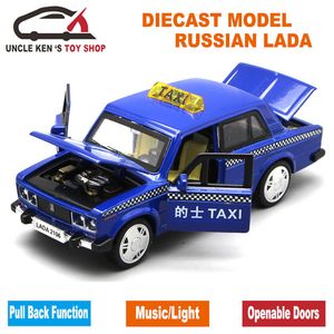 1/32 Diecast Russian Lada Taxi Model, 15cm Metalen auto, kinderen Legering Speelgoed met geschenkdoos / openbare deur / Trek Functie / Muziek LJ200930