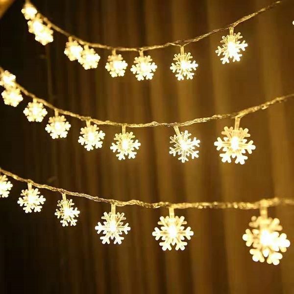 1.5 / 3 / 6M LED Guirlande lumineuse de Noël Flocon de neige Guirlande de vacances Guirlande lumineuse à piles pour la fête Décoration d'arbre de Noël Y201020