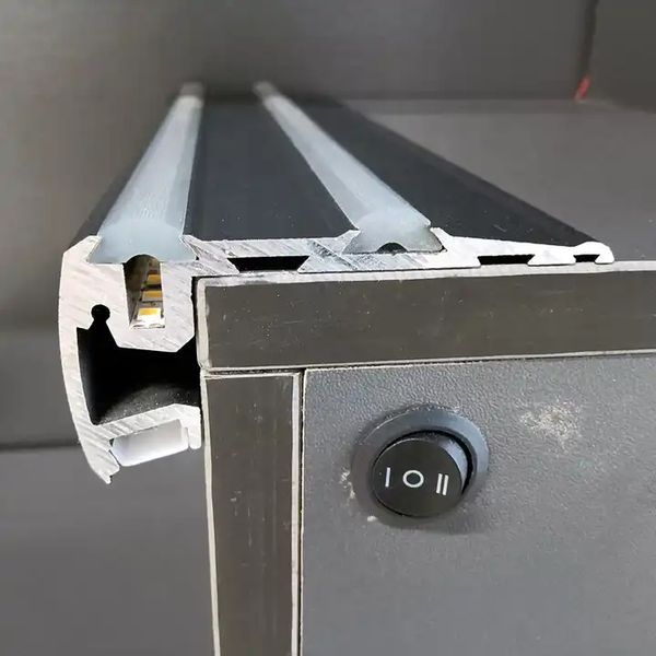 1,5 m/unids tira de paso iluminada hacia arriba y hacia abajo cubierta de Pc Pmma Led perfil de escalera perfiles de extrusión de aluminio