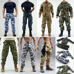 1/6 Camouflage Jungle Jacket Pantalon Army Vêtements Combat Military Uniform Hat Kneepad Body Back Casque Casque pour 12 pouces Figure 240430