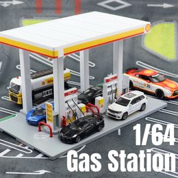 1 64 Station de gaz Modèle de jouet Diecast Miniature 1 43 Golf Shell Racing Car Set Oil Tank Truck Collection COLLECT