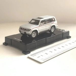 1/64 Échelle Rare Jouet En Métal Moulé Sous Pression Nissan Patrol 1998 Y61 Alliage Collection Statique Modèle De Voiture Hobby Festival Cadeau Ornement Souveni 240115